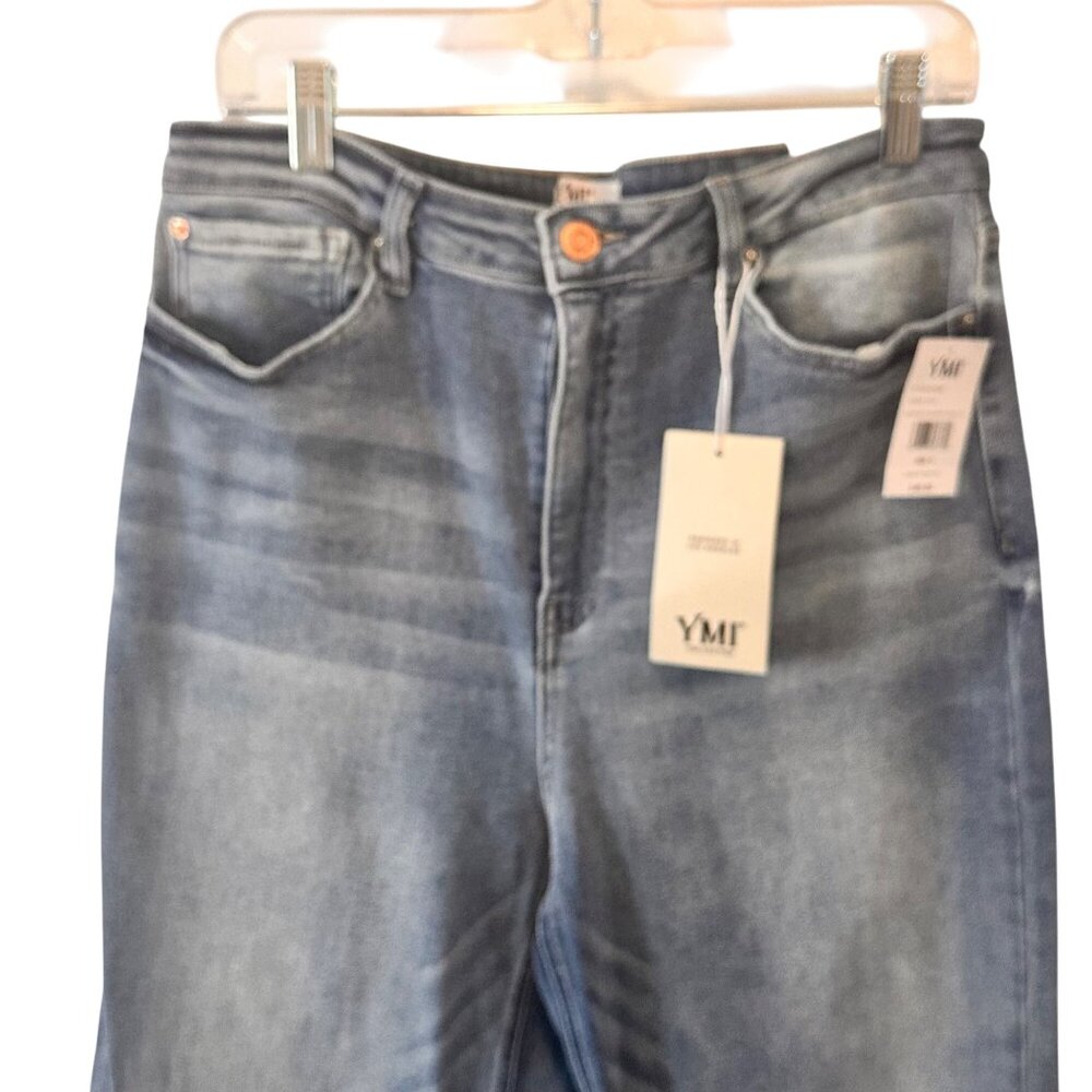 YMI Size 17/30 Womens Distressed Light Wash Straight Leg Jeans NWT - Picture 7 of 12